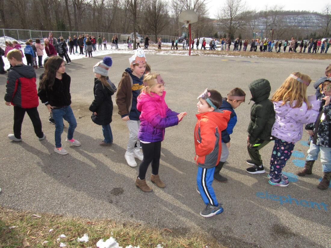 6 More Weeks of Winter ‘Wildcat Willy’ Sees Shadow at Washington Lands